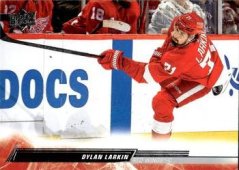 DYLAN LARKIN 22-23 UD Hockey Serie1